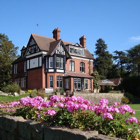 Barnt Green ウッドランズ ベッド＆ブレックファースト Bed & Breakfast エクステリア 写真